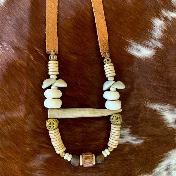 🌾 Antler Tine Boho Necklace - Picture 4 of 4
